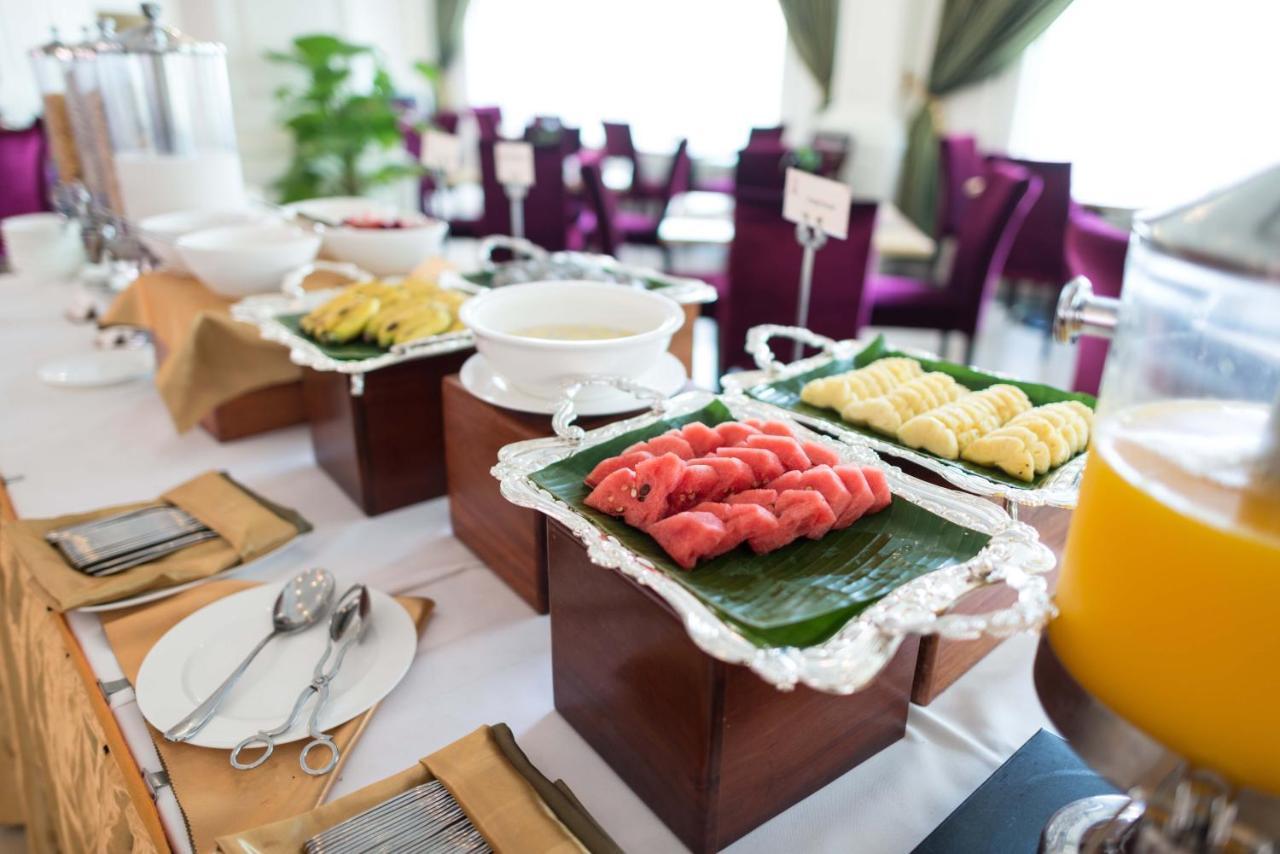 Regency Angkor Hotel Siem Reap Buitenkant foto