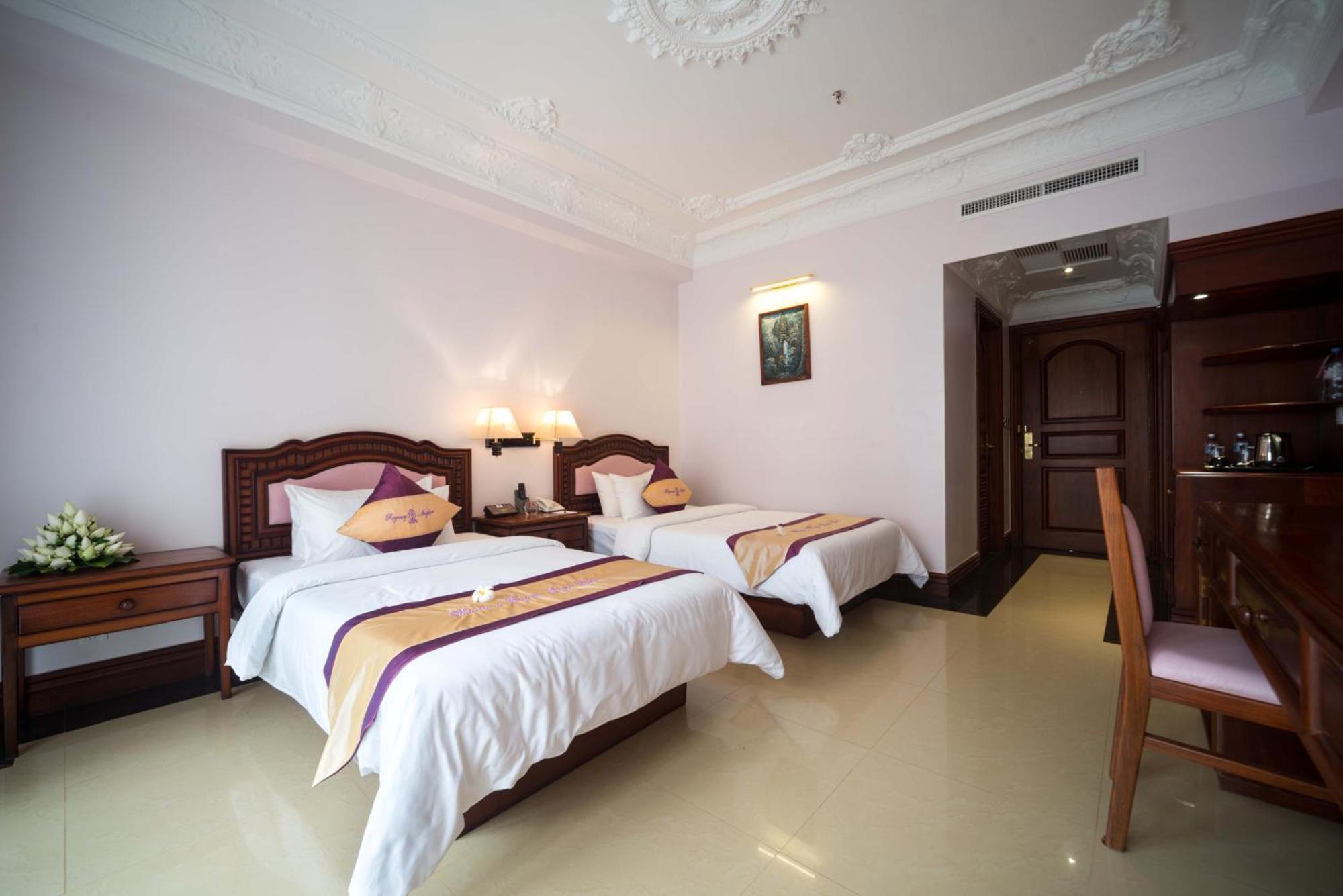 Regency Angkor Hotel Siem Reap Buitenkant foto