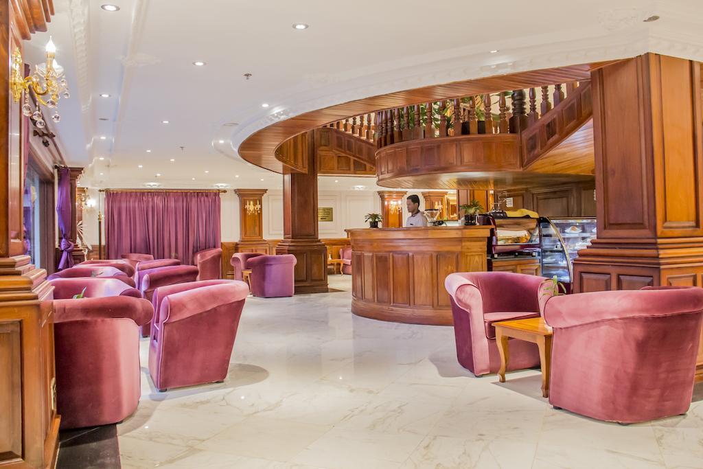 Regency Angkor Hotel Siem Reap Buitenkant foto